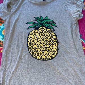 pineapple shirt!